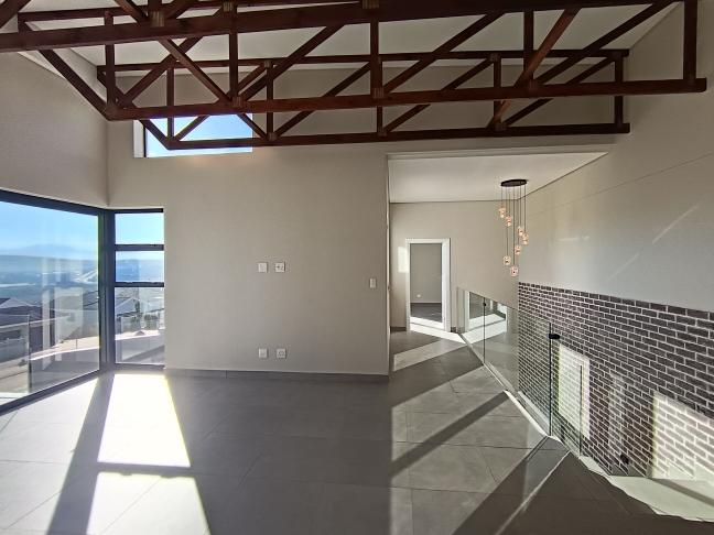 4 Bedroom Property for Sale in Hartenbos Heuwels Western Cape